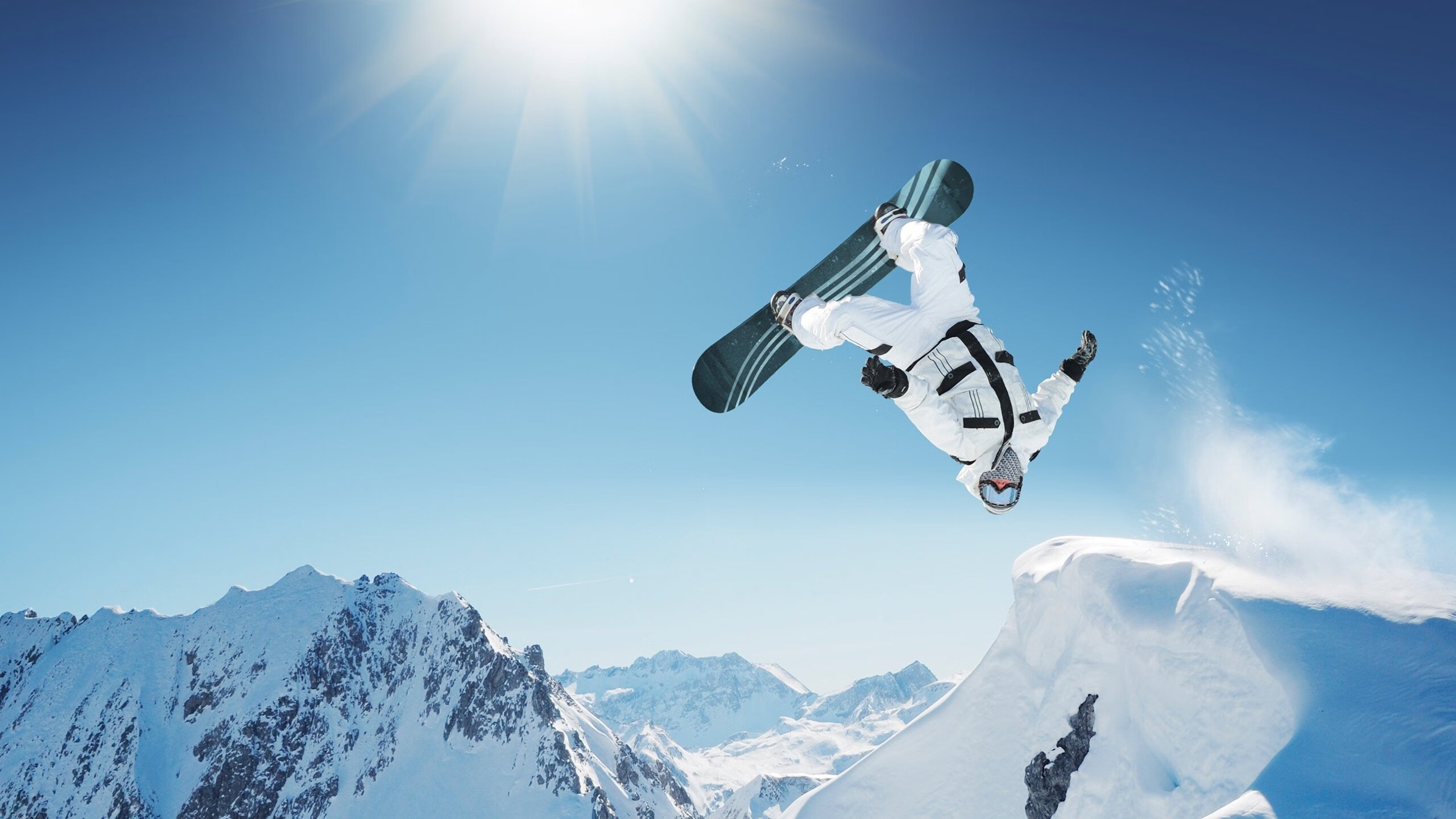 “驾驭风云：飘移舞蹈中的速度艺术”，飘移动作分解